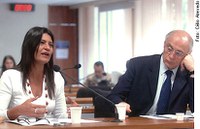 Ampliação da licença-maternidade para 6 meses é aprovada na CDH