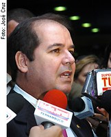 Tião Viana pedirá à Câmara que apresse votação da fidelidade partidária