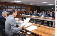 CAE deve votar na terça projeto que amplia pregão eletrônico