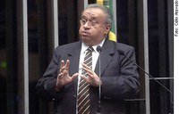 Heráclito  critica o presidente Lula e elogia José Alencar