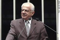 Simon comenta artigo de Frei Betto sobre a desmoralização da esquerda