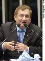 Mão Santa critica PT por descumprir promessas de campanha