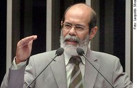 Mesquita Júnior elogia livro sobre a história do bispo Edir Macedo