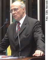 Suplicy critica bloqueio norte-americano contra Cuba