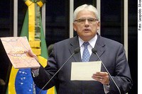 Efraim comenta suplemento jornalístico a favor da transposição do São Francisco