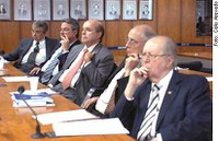 Everardo Maciel sugere "dieta fiscal" para o governo em troca da renovação da CPMF