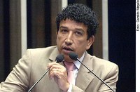 Magno Malta lamenta que Cachoeiro do Itapemirim tenha perdido verbas para vila olímpica