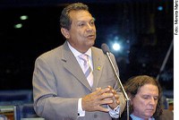 Quintanilha saúda Copa de 2014 no Brasil e campeonato feminino de futebol