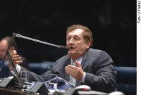 Mão Santa destaca trabalho da Agência Senado