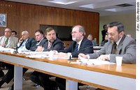 CCT poderá discutir interferência de rádios piratas no tráfego aéreo