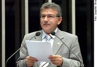 José Nery homenageia conselheiros tutelares e expõe dificuldades dos conselhos