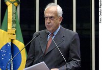 Jarbas Vasconcelos cobra investigação ampla no caso dos grampos da Abin