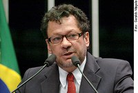 João Pedro quer que Abin se explique