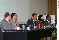 Deputado diz que sociedade brasileira esconde participação do negro na independência do país