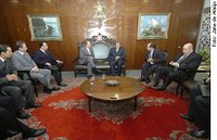 Garibaldi diz que busca elucidação do grampo telefônico