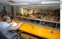 Idosos apresentam sugestões de projetos de lei aos senadores