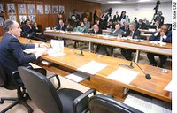 CE deve votar projeto que concede ao policial estudante de Direito a possibilidade do estágio