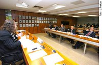 CCT vota projeto que obriga fabricantes de equipamentos de escuta telefônica a informar à Polícia Federal quem são seus clientes