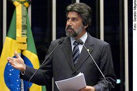 Valdir Raupp apresenta proposta de moratória no desmatamento da Amazônia