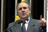 Brasil padece de pedofobia, diz Cristovam