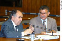 Cristovam pede a Lula que defenda na ONU prioridade para educação