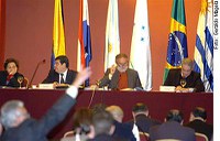 Aprovada declaração de apoio à democracia na Bolívia