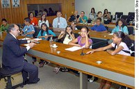 Rádio Senado prepara programação especial para o Dia da Criança