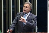 Alvaro Dias diz que novas leis não vão resolver o problema de escutas clandestinas