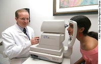 Alvaro Dias propõe criação da Semana Nacional da Visão