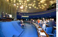 Senadores homenageiam memória de Salvador Allende: "Um homem que vai viver para sempre"