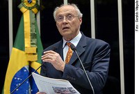 Suplicy agradece jornalista que o chamou de "Quixote"