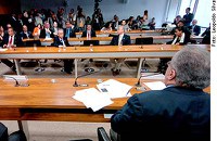 Comissão de Inteligência deve analisar informações de depoentes sobre grampos