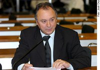 Zambiasi defende que divorciado obtenha certidão de registro com a indicação do estado civil de solteiro