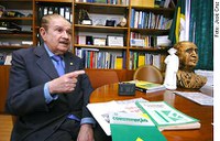 Benevides lembra desejo de Ulysses de participação popular na Constituinte