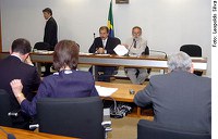 Eleições para Parlamento do Mercosul dependem de critério de representatividade, diz Mercadante