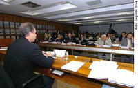 Mantega e Meirelles vão detalhar na CAE as medidas do governo para enfrentar a crise financeira