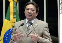 Projeto de Papaléo torna crime induzir menor de 14 anos a presenciar atividades libidinosas