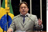 Jefferson Praia propõe estudo obrigatório da Amazônia