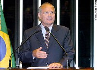 Renan Calheiros defende reforma política