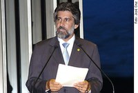 Raupp pede pressa na votação do novo Simples Nacional e afirma que crise financeira será leve para o Brasil