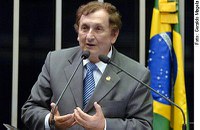 Mão Santa pede a Lula mais atenção para o Piauí