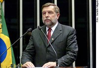 Flávio Arns elogia atividades do Inpe