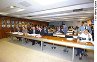 Proposta que condena prática do overbooking é aprovada na CCJ