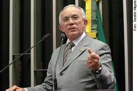 Adelmir pede à Câmara que aprove cobrança diferenciada com cartão