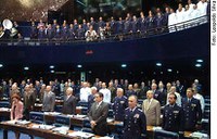 FAB e aviador são homenageados pelo Parlamento