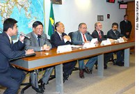 Parlamentar chinês propõe cooperação com o Senado