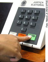 Cerca de 29 milhões de brasileiros voltam às urnas neste domingo