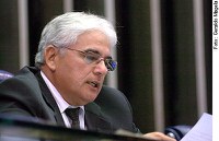 Mercadante e Marisa Serrano pedem voto de pesar pela morte do deputado Max Rosenmann