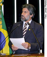 Valdir Raupp comemora desempenho do PMDB nas eleições municipais