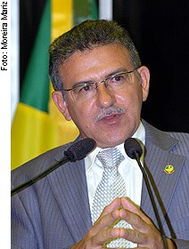 José Nery defende delegado Protógenes Queiroz — Senado Notícias